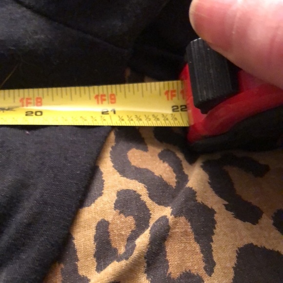 ONE STEP UP 1X black scoop-neck shirred cold shoulder w/silver detail - Picture 6 of 12